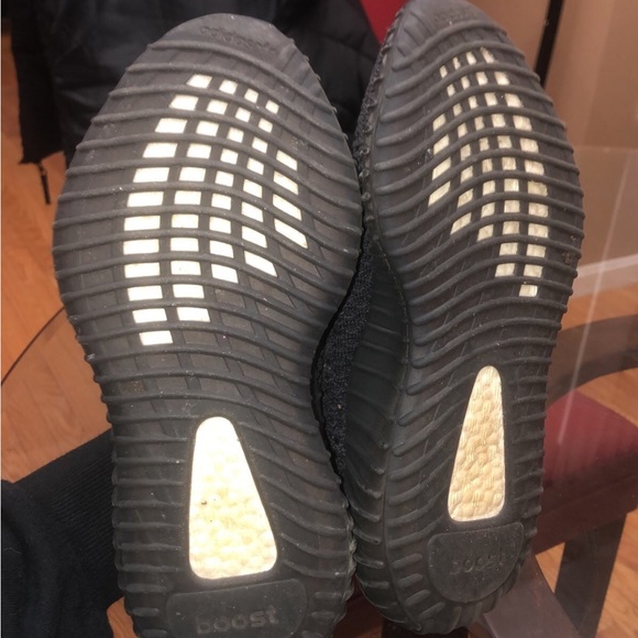 Yeezy - Picture 3 of 3